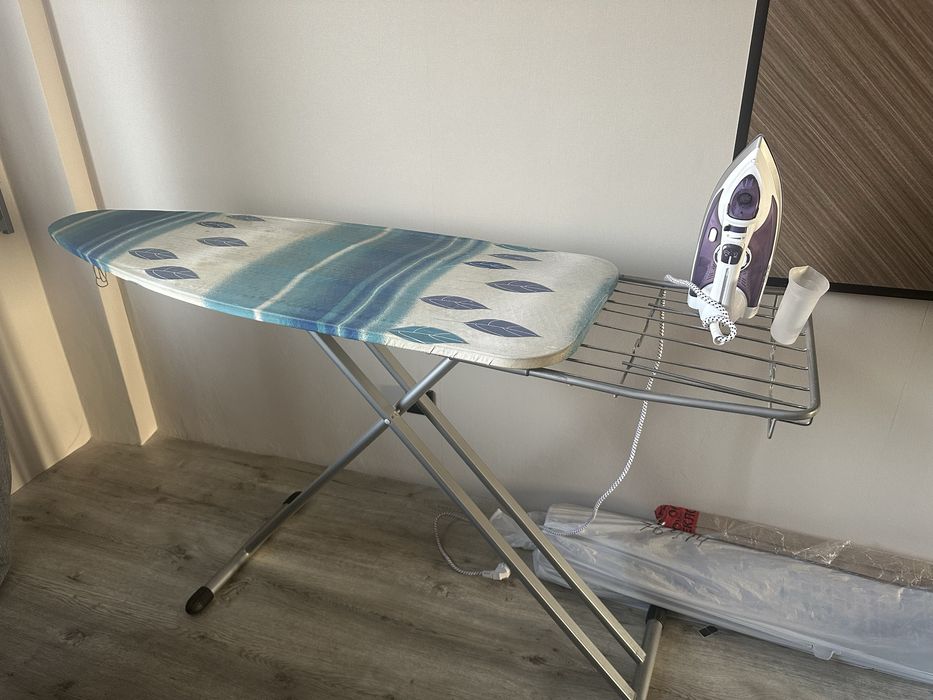 Гладильная доска , в хорошем состоянии