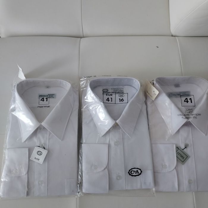 vand camasi de la C&A calitate,import.Marimea M.