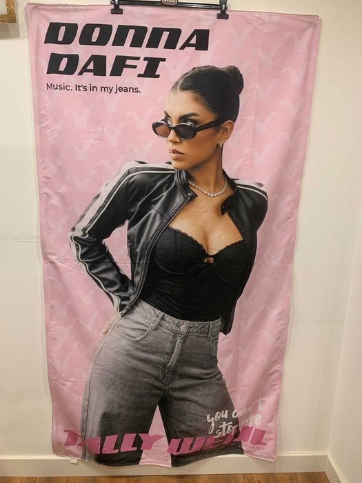 Poster din material textil mare tip banner