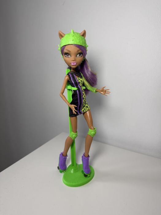 Papusa Clawdeen Wolf Skulltimate Roller Maze 2012 G1 Monster High
