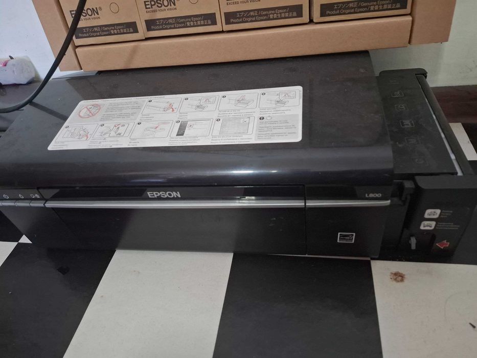 Epson L1800 L132 L800  sotiladi
