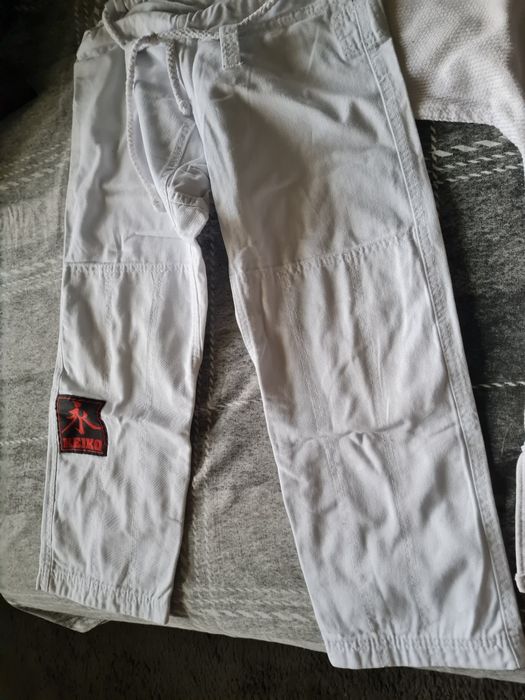 Продам кимано  на 8 - 11 лет