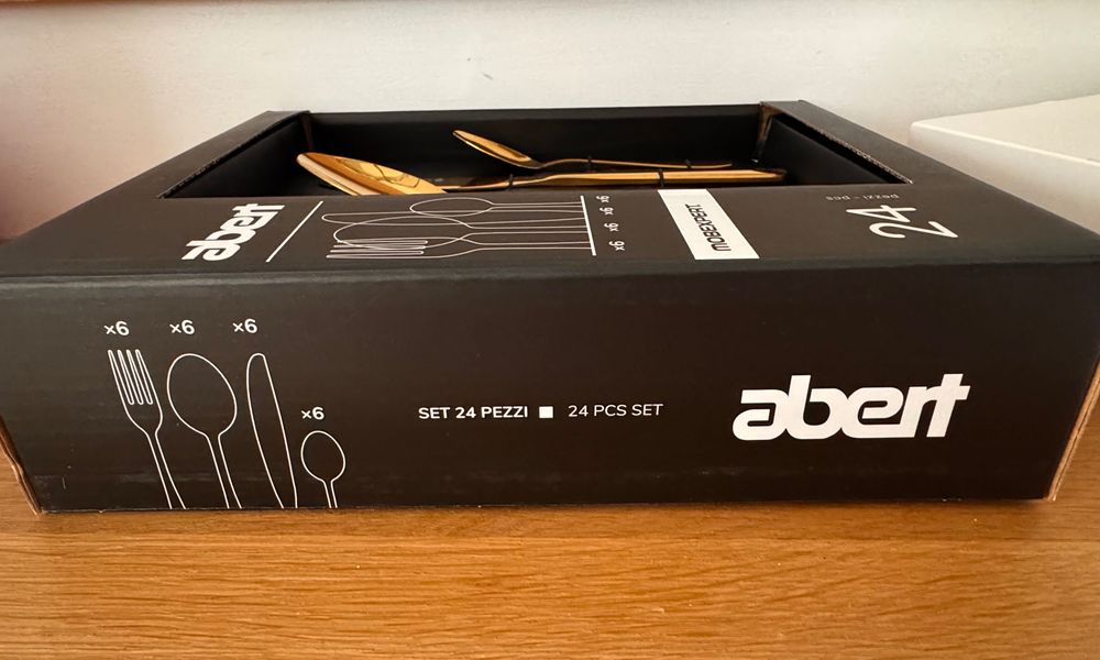 Set tacâmuri 24 piese aurii inox Mobexpert