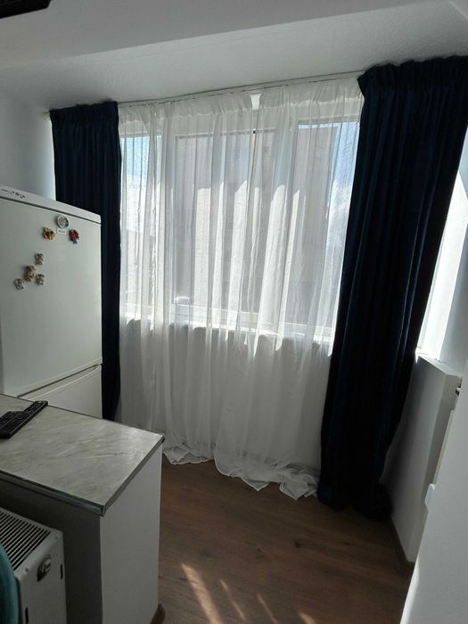 Inchiriez Garsoniera Tractorul etaj 1