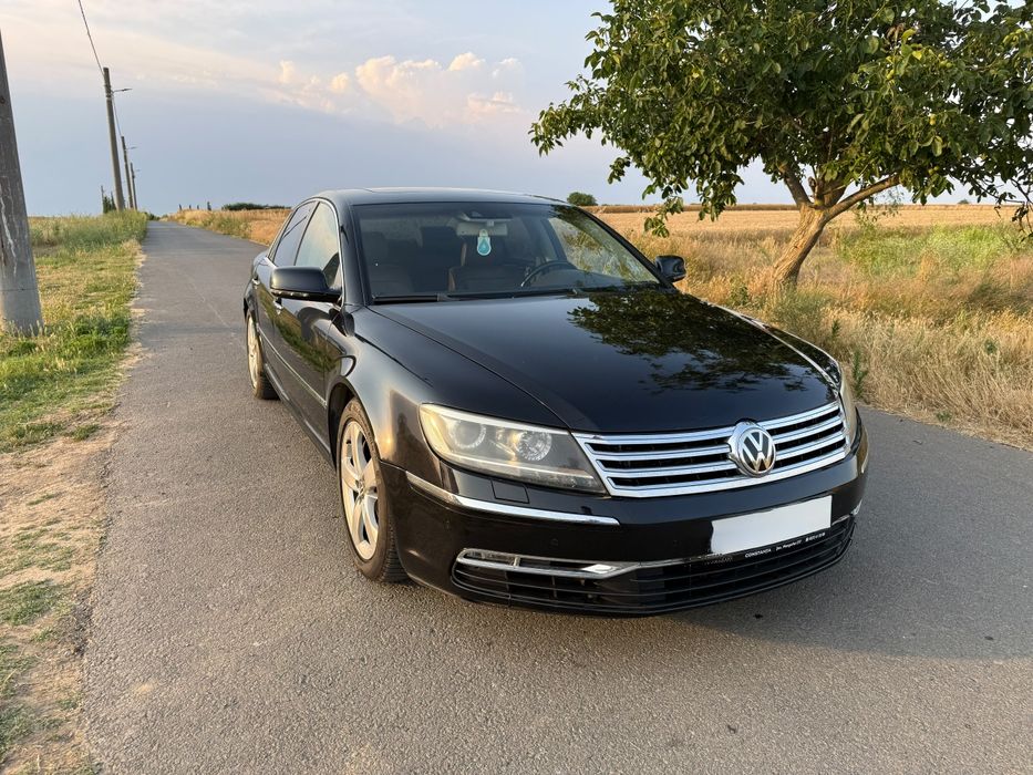 VOLKSWAGEN Phaeton 2012