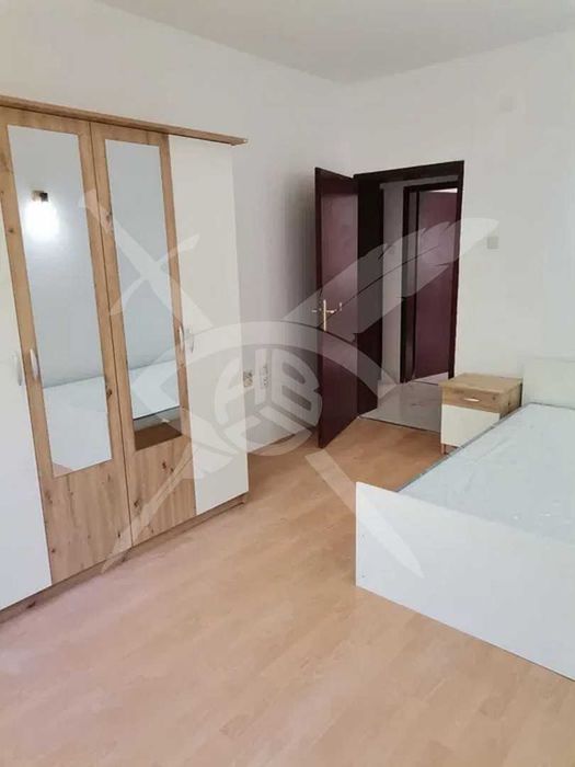 Тристаен апартамент в жк. Хаджи Димитър №177165