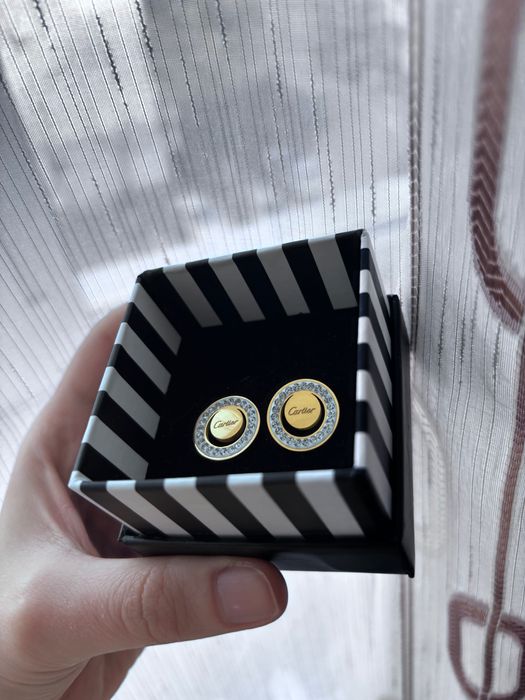 Cercei Cartier aurii cristale