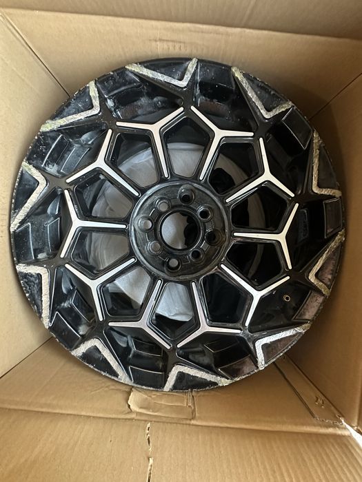 Forgitto saka diska 17 sotiladi 4 tasi 120$