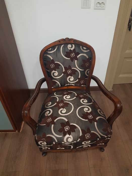 Set Canapea si 2 scaune lux vintige