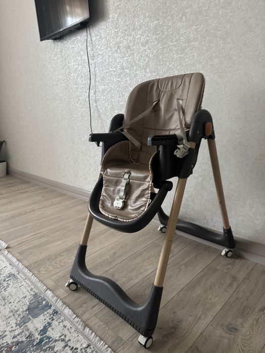 Детский стульчик для кормления