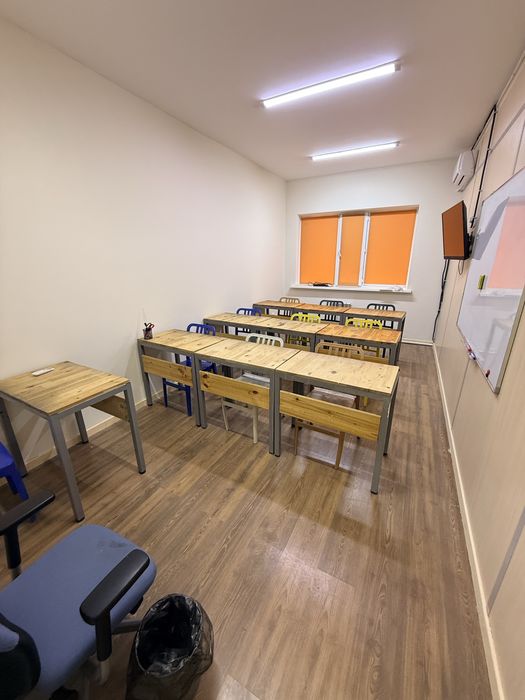 Срочно продам стол стулья
