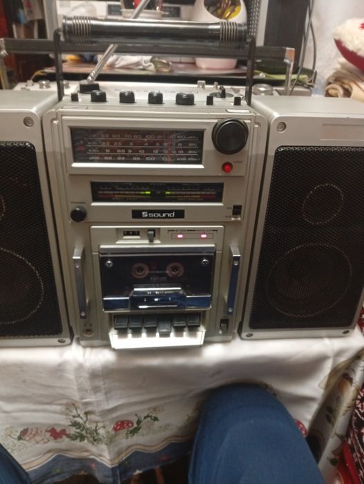 Radio-caset Sound  3030 by  Hitachi