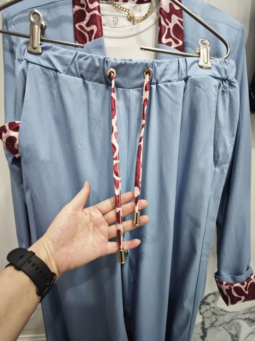 Продам кастюм двойки и тройки