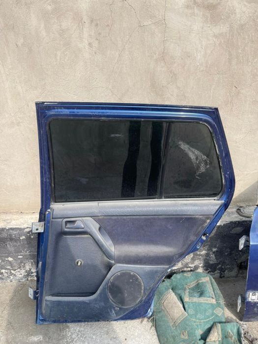 Двери на гольф 3