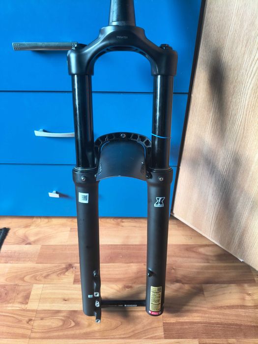 Vand furca Suntour  Zeron 36 noua!