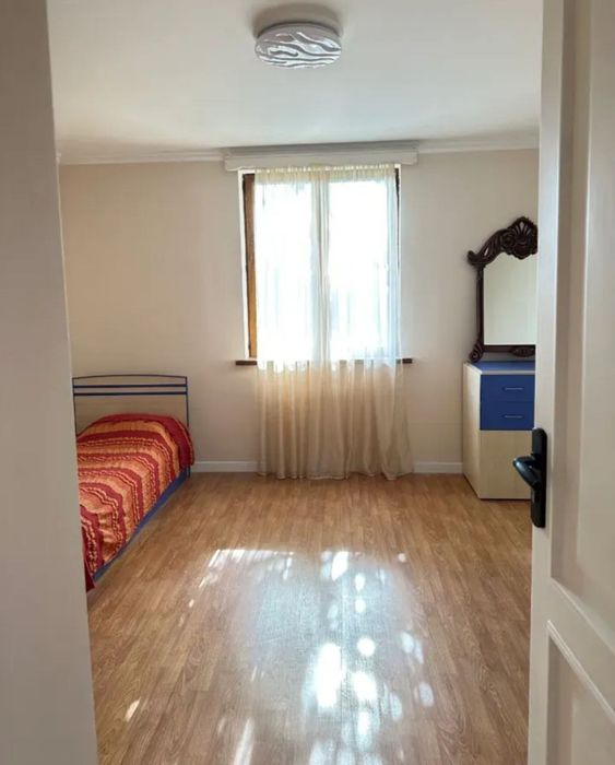 Олмазор Беруни Якин 1 хонали