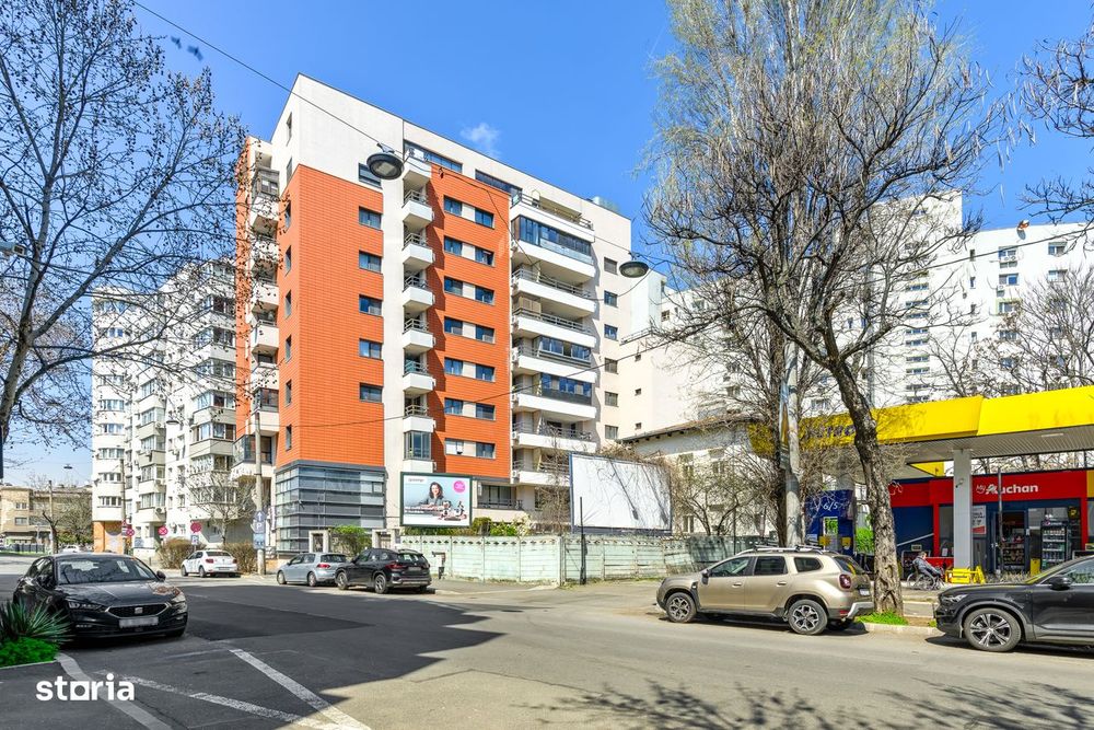 Proprietar vand apartament 3 camere bloc nou Piata Victoriei cu garaj