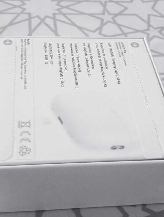 ! AirPords 2 pro продам !