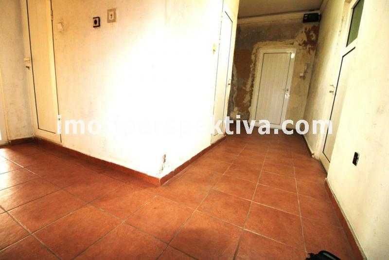 Продава се Тристаен апартамент в Пловдив, Кючук Париж - 88 кв.м за 719 €/кв.м - Снимка #7