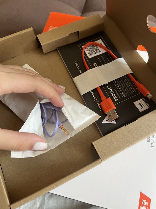 Безжични слушалки JBL 720BT