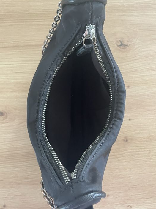 Geanta Prada,simpla neagra,cu accesorii