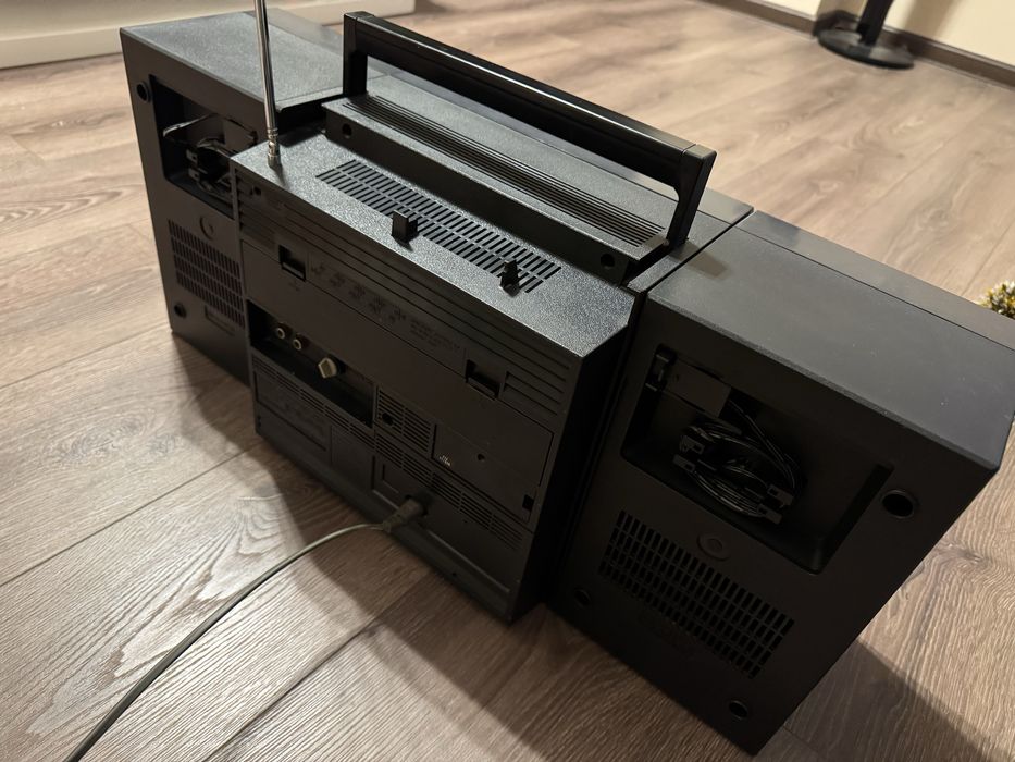 Касетофон Hitachi Trk 9230e