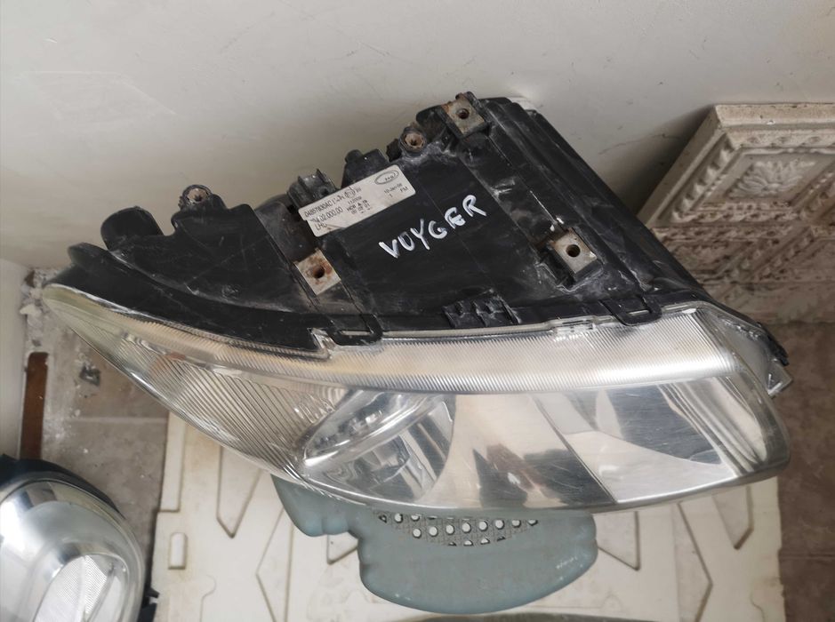 Оригинални   фарове   Chrysler Voyager