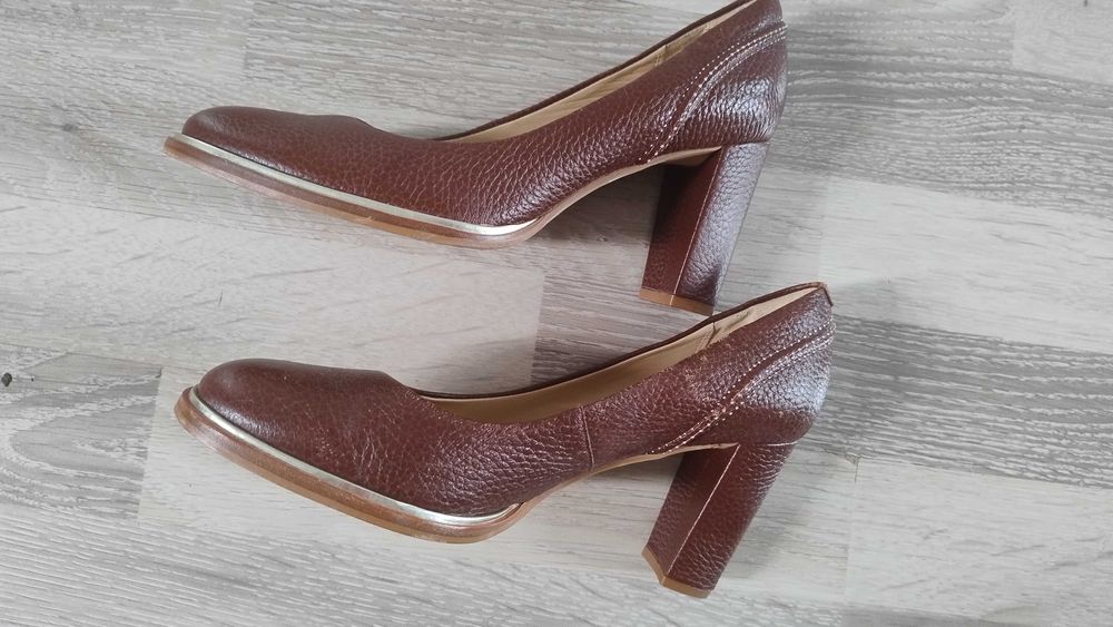 Pantofi dama Clarks,cu toc