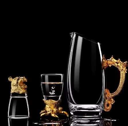 Оригинален подарък за мъж ловец чашки и тапа ловни трофеи