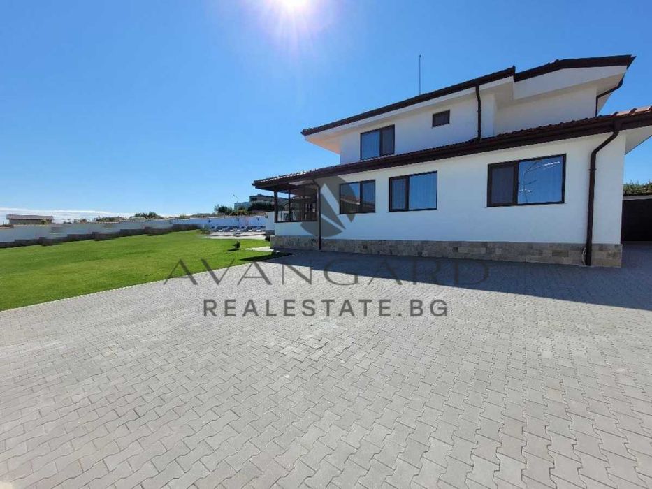 оф.18332 Самостоятелна еднофамилна къща/ Марково