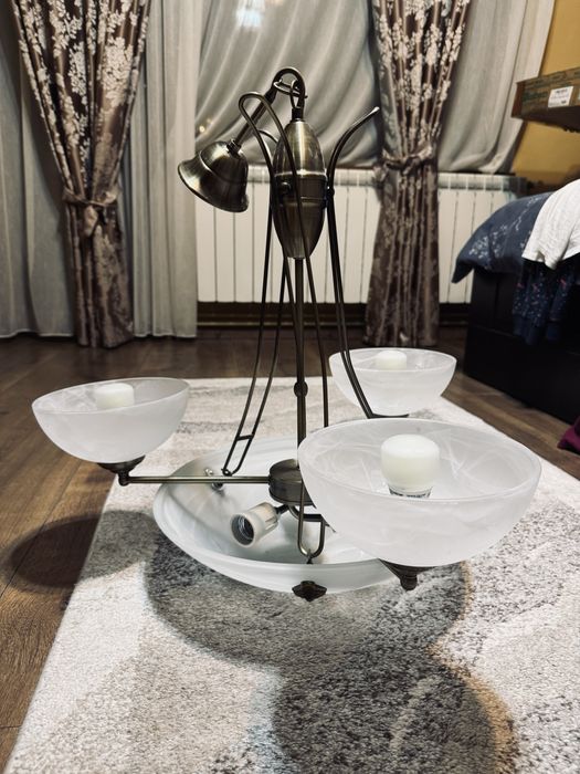 Lustra / Candelabru - 2 bucati identice noi