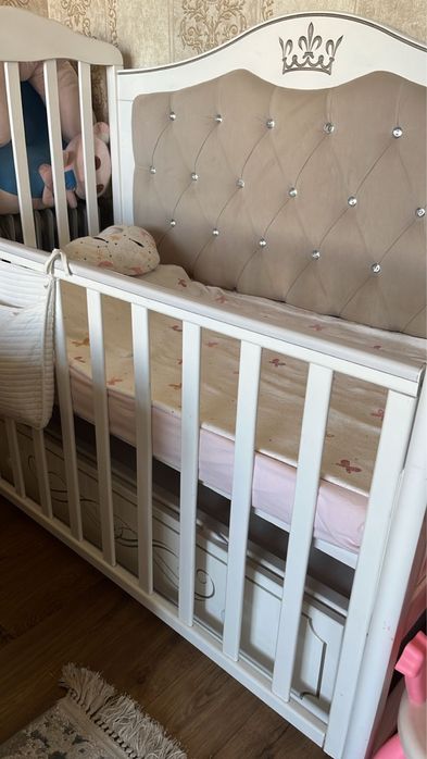 Продается детская кроватка с матрасом