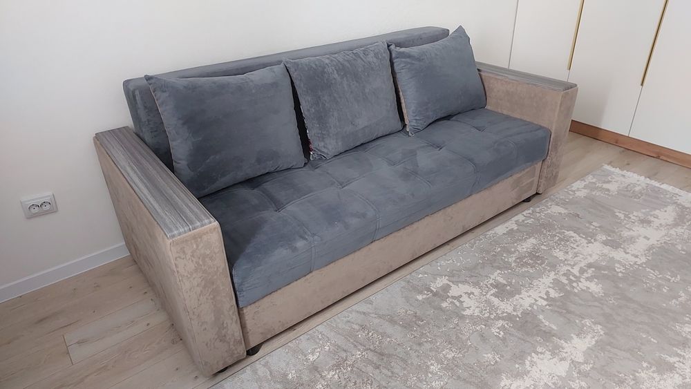 Диван В Идеальнейшем состоянии