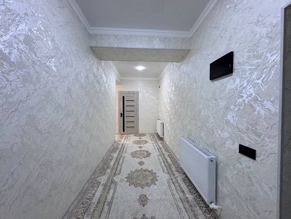 Сдается 3х комнатная квартира на 8этаже 7мкр 300$