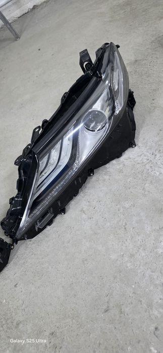 Camry 75 фары в хорошем состоянии