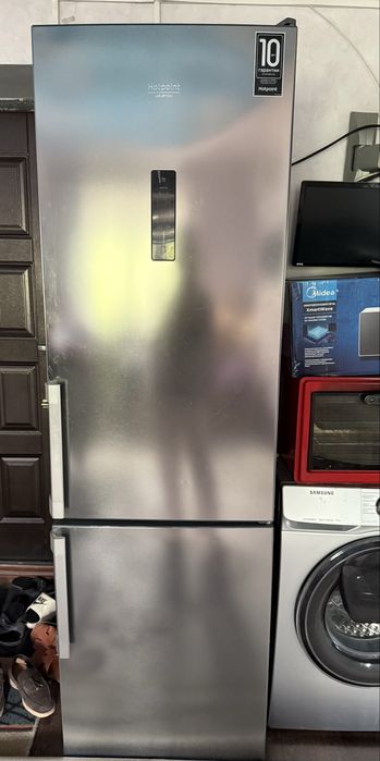 Холодильник почти новый