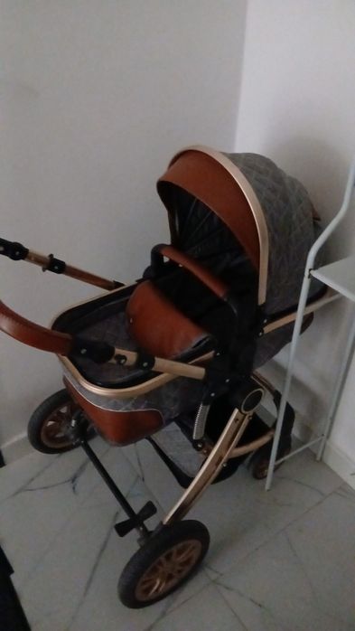 Продам коляску бизиборд