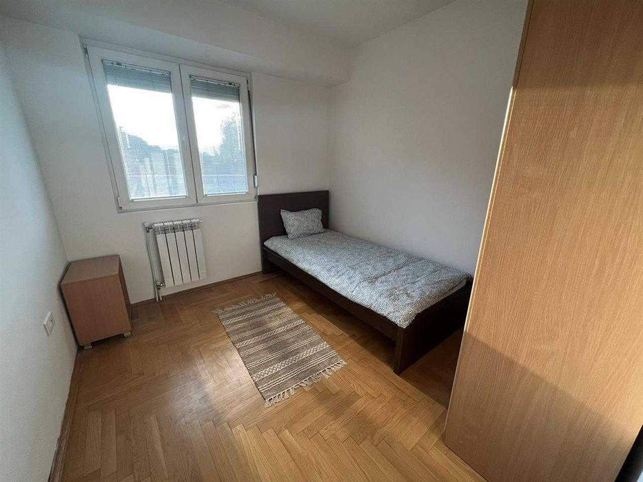 Продава се Многостаен апартамент в Бургас, Възраждане - 118 кв.м за 1355 €/кв.м - Снимка #1