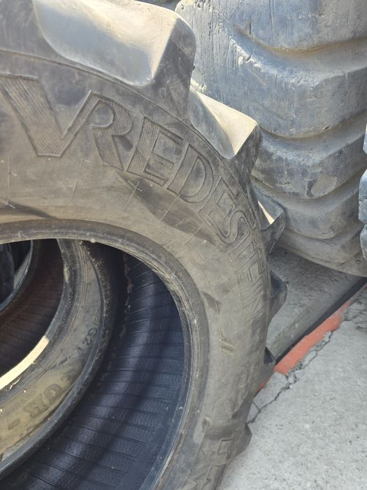Anvelopa 440-65r24 Vredestein