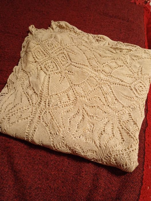 Плетена покривка на 1 кука