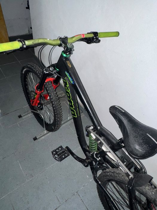 Kona Stinky bicicleta full suspension mountain bike
