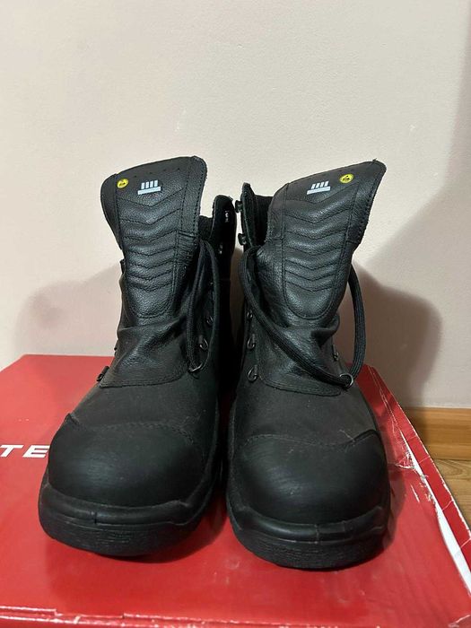 Bocanci de vara GoreTex marimea 43, NOI