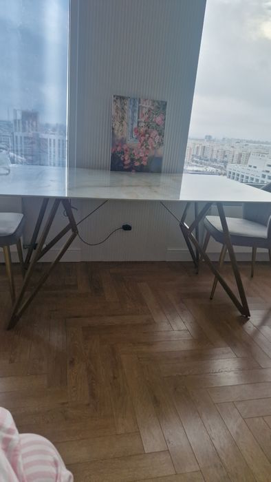 Продам стол кухонный