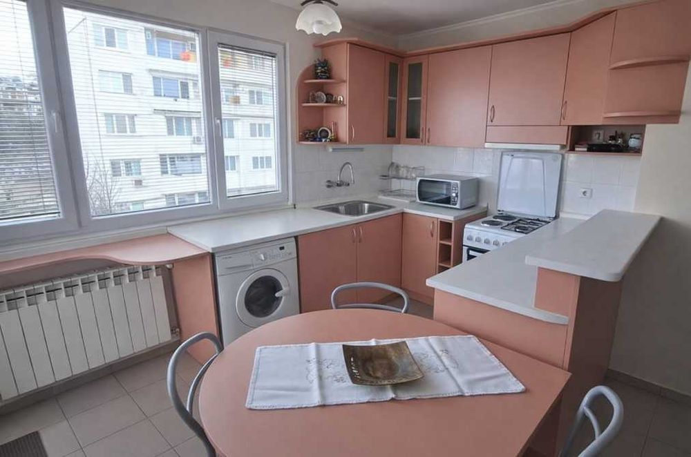 Тристаен апартамент под наем Гео Милев