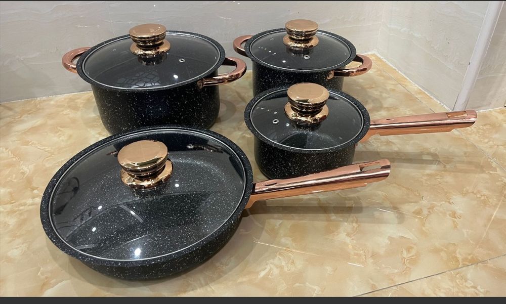 Продаю набор Кострюль (казан)