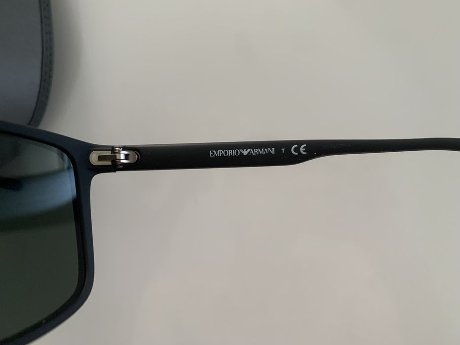 Солнцезащитные очки ARMANI.