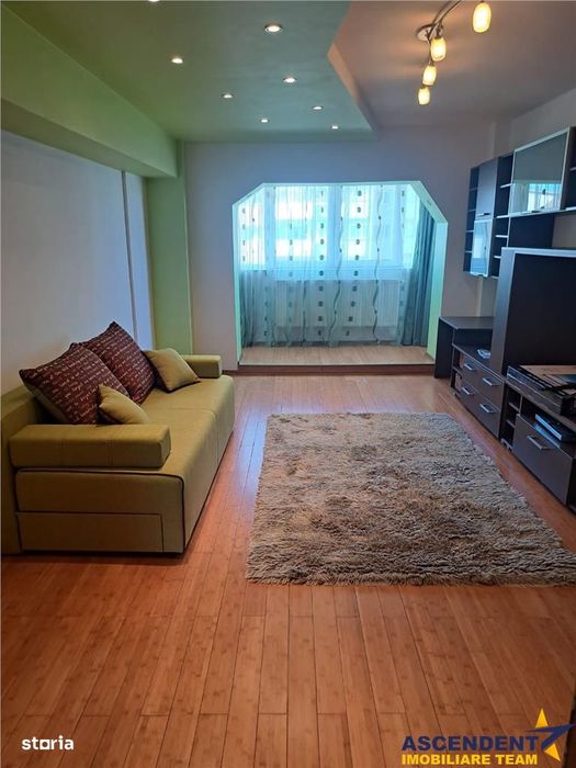 Apartament generos 3 camere de inchiriat, in zona apreciabila, Nicolae