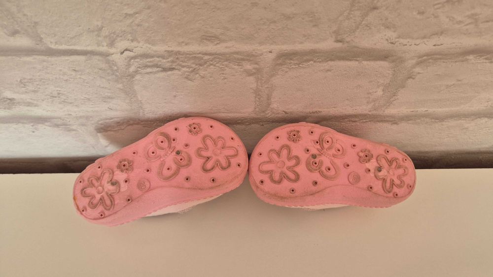 бебешки пантофки размер 20