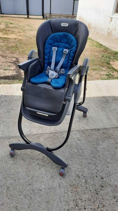 Продам стульчик для кормления