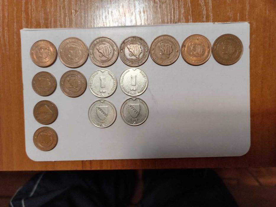 Стари монети продавам